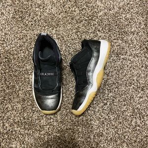 Jordan 11 low baron